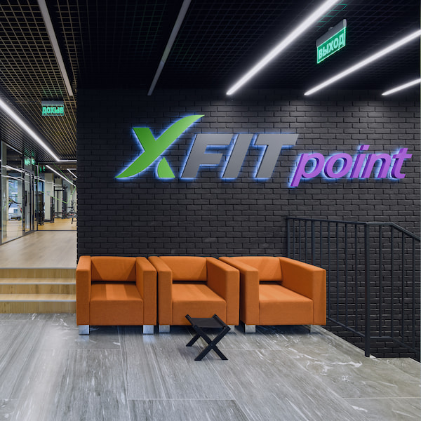 Интерьер фитнес-клуба Xfit Point